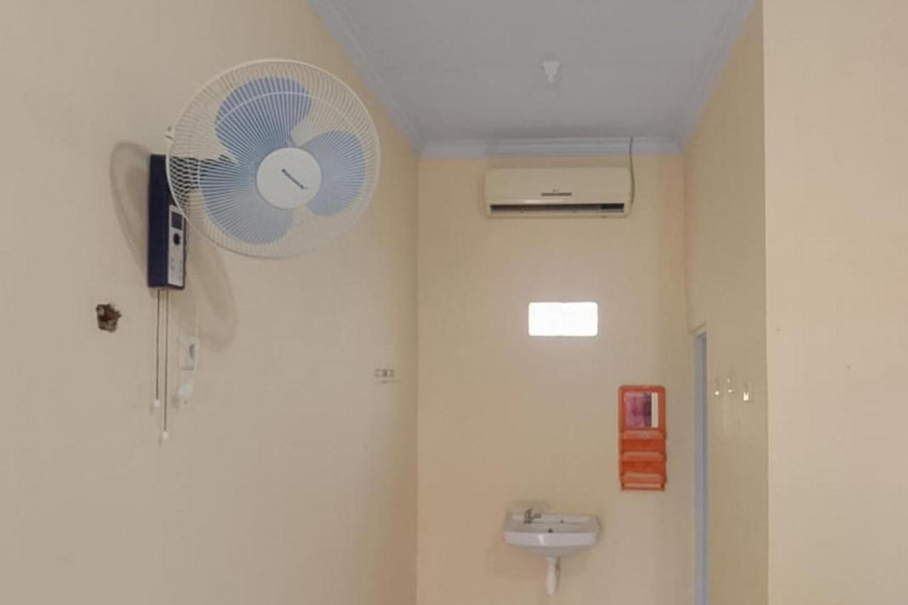 Kelapa Gading Homestay Syariah Redpartner 바뉴왕기 외부 사진